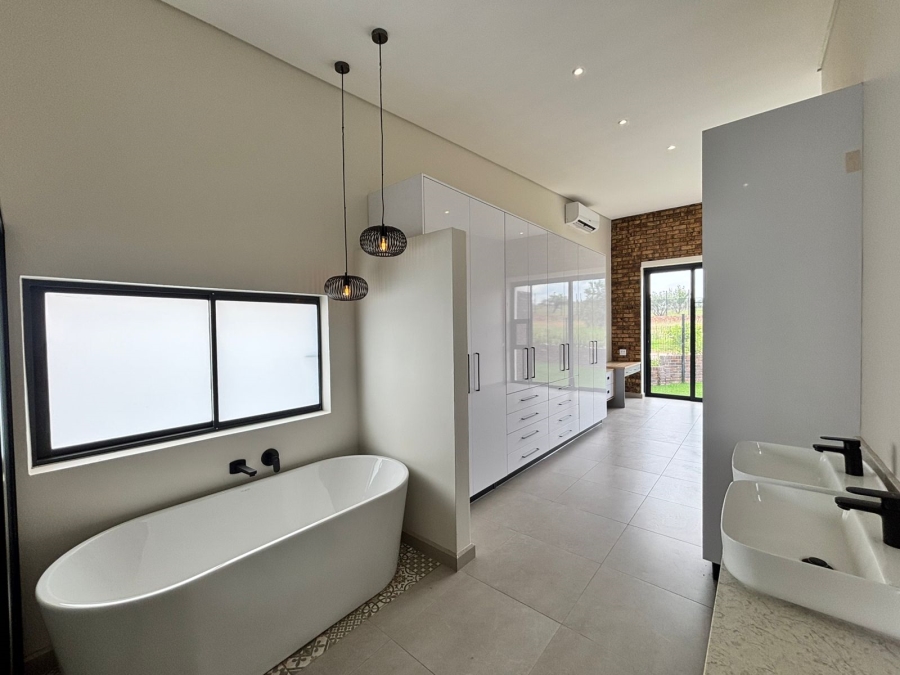 To Let 3 Bedroom Property for Rent in Helderzicht Eco Estate North West